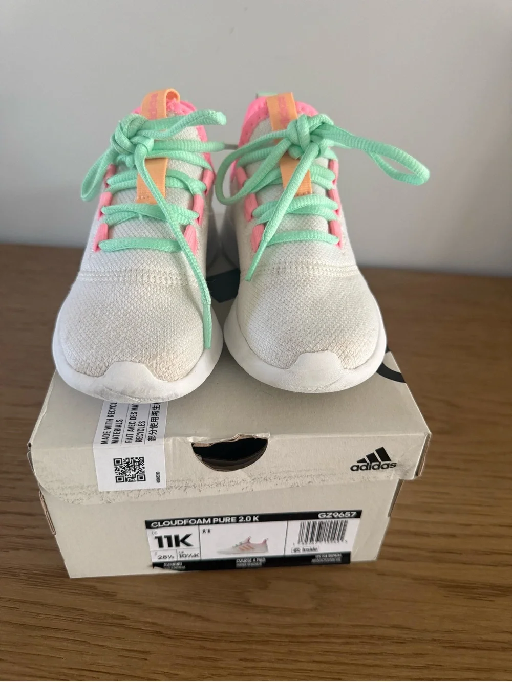 Girls Adidas Cloudfoam 2.0 w/box